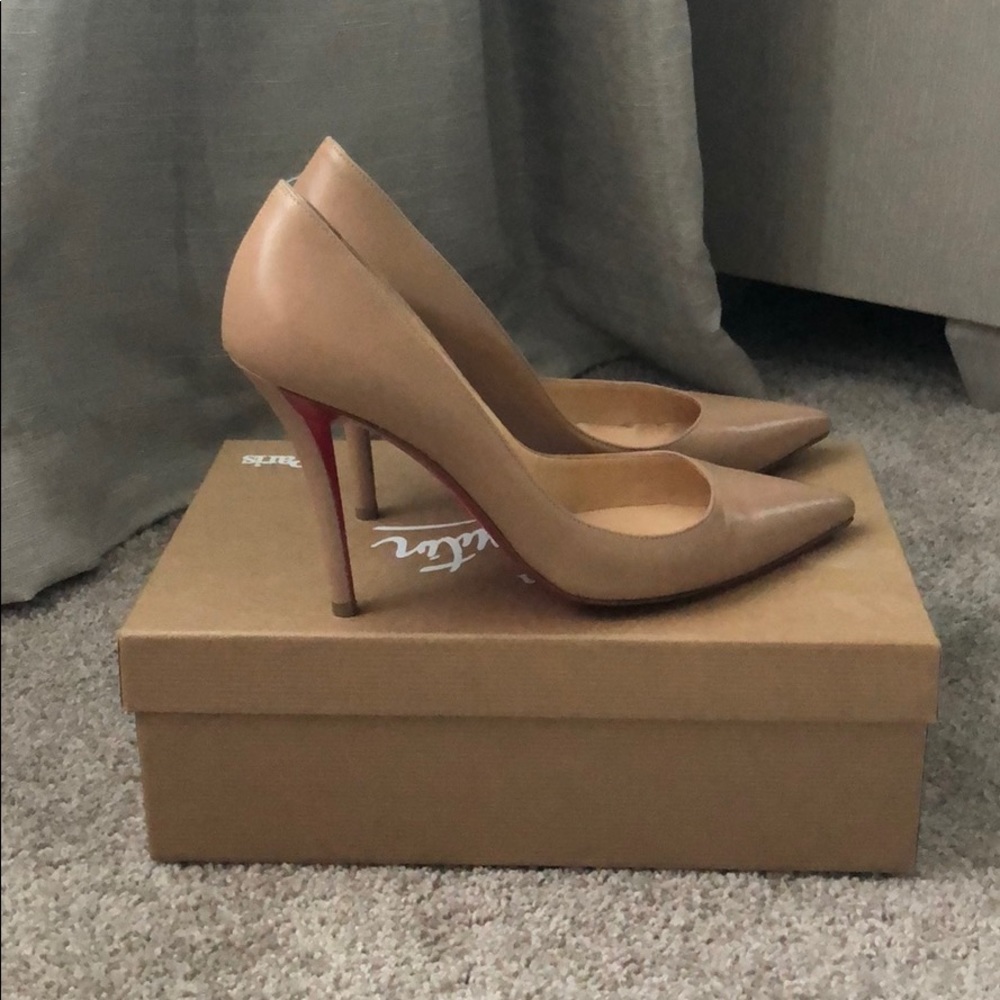 Christian Louboutin Apostrophe 37.5